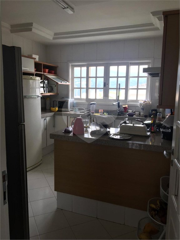 Sobrado à venda com 4 quartos, sendo 1 suíte, em Tremembé, São Paulo, SP