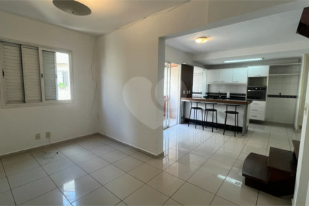 Cobertura à venda com 3 quartos, sendo 2 suítes,  em Vila Ipojuca, São Paulo, SP