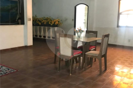 Casa à venda com 4 quartos, sendo 1 suíte, em Senador Vasconcelos, Rio de Janeiro, RJ