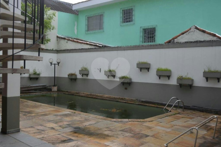 Sobrado à venda com 4 quartos, sendo 3 suítes, em Parque Edu Chaves, São Paulo, SP