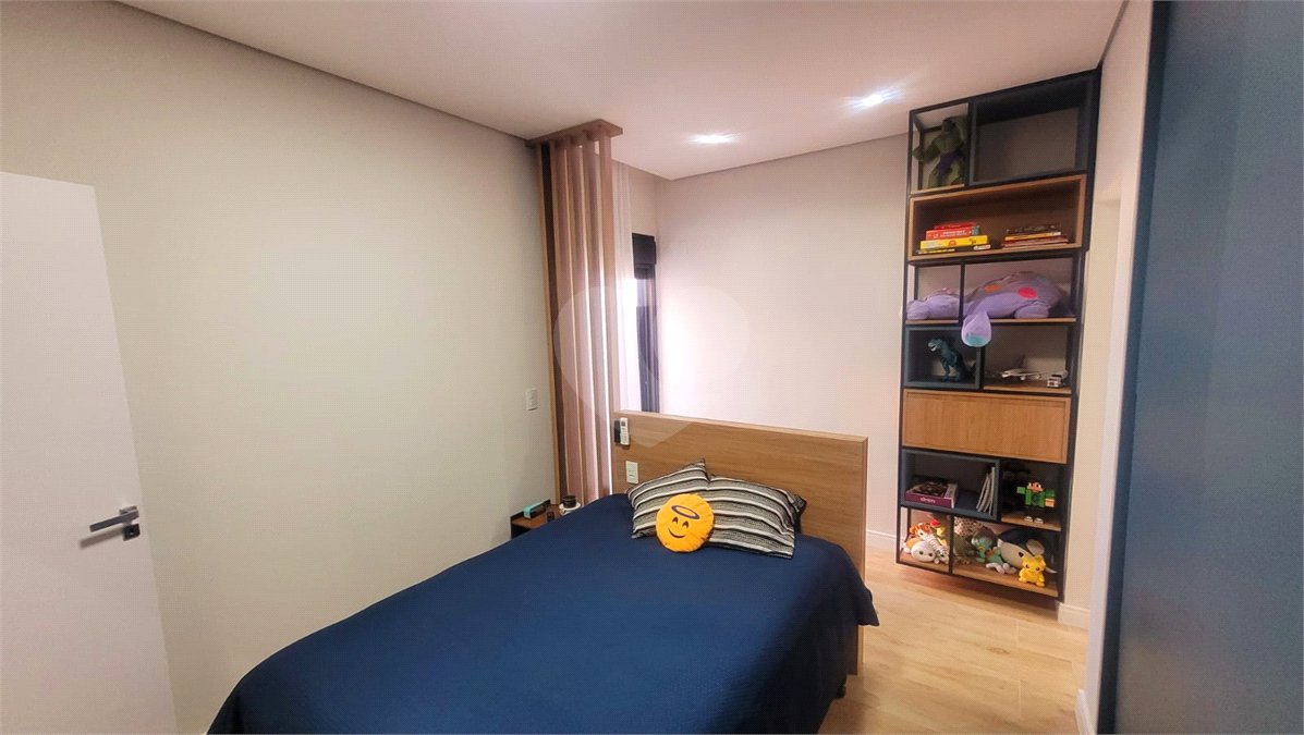 Casa à venda com 4 suítes no condomínio Sta Morriz, Campinas - SP