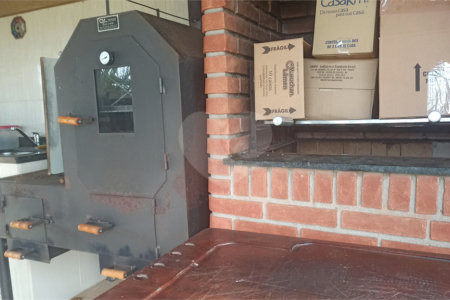 Casa à venda com 3 quartos, sendo 1 suíte, no condomínio Serra da Estrela, Atibaia - SP