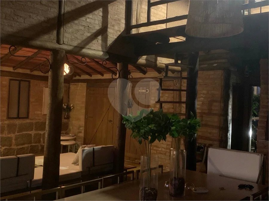 Casa para alugar com 3 quartos, sendo 2 suítes, no condomínio Alpes de Vinhedo, Vinhedo - SP