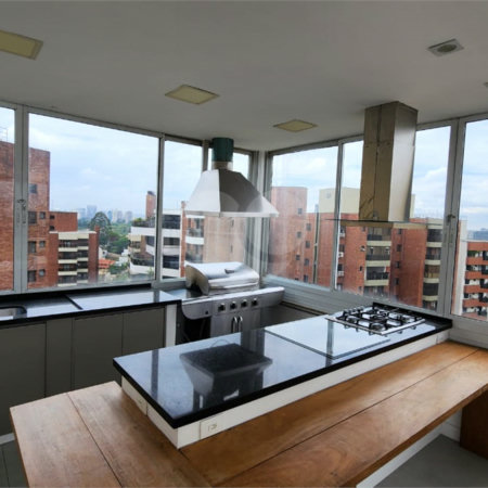 Apartamento à venda com 3 quartos, sendo 2 suítes,  em Paraíso do Morumbi, São Paulo, SP