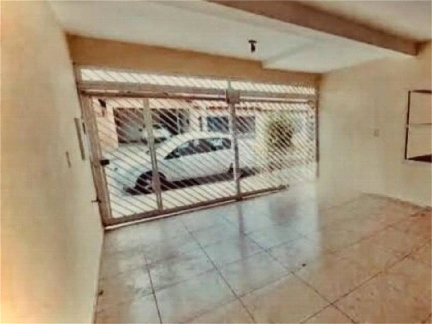 Casa à venda com 3 quartos em Jardim Elizabeth, Salto, SP