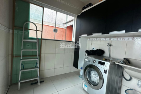 Casa à venda com 3 quartos, sendo 2 suítes, em Jardim Real, Bom Jesus dos Perdões, SP