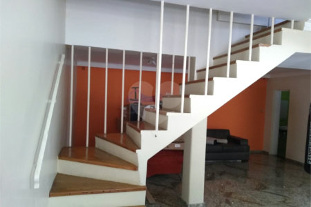 Casa à venda com 3 quartos, sendo 1 suíte, em Jardim da Saúde, São Paulo, SP