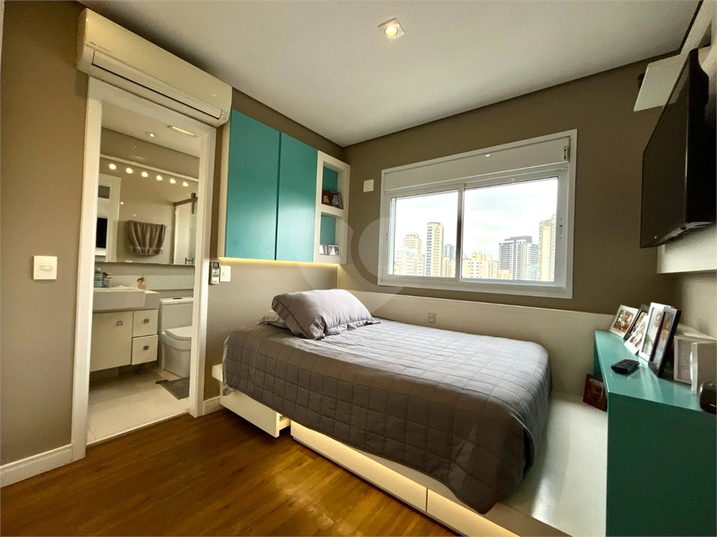 Apartamento à venda com 3 suítes em Vila Mascote, São Paulo, SP