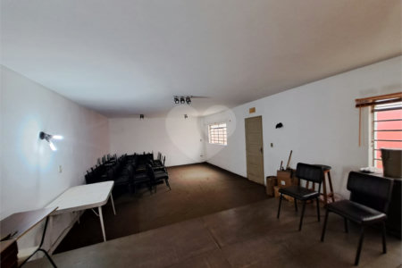 Sobrado à venda ou para alugar com 12 quartos em Vila Nova Conceição, São Paulo, SP