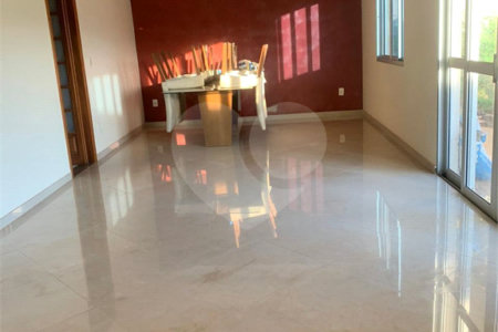Casa à venda ou para alugar com 4 quartos, sendo 2 suítes, no condomínio Tereza Cristina, Jundiaí - SP