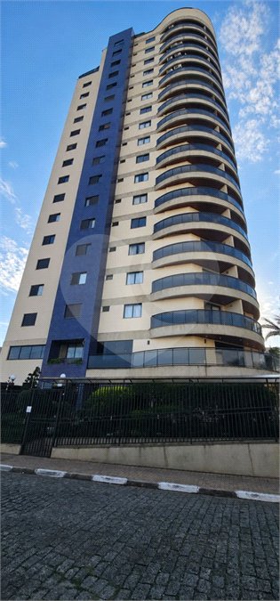 Apartamento à venda com 3 suítes em Sítio São José, Suzano, SP