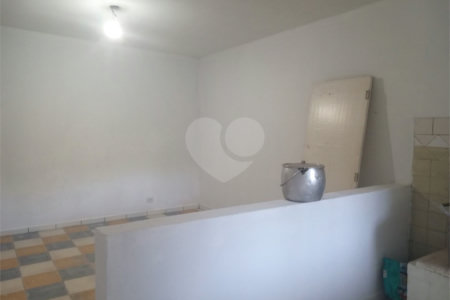 Chácara à venda com 7 quartos, sendo 3 suítes, em Saboó, São Roque, SP
