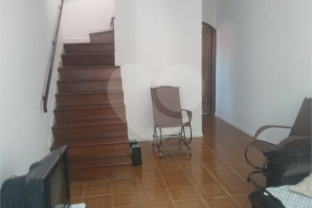 Sobrado à venda com 3 quartos, sendo 1 suíte, em Vila Gustavo, São Paulo, SP