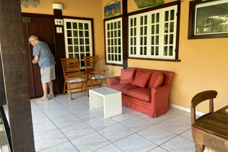 Casa em condomínio à venda com 2 quartos, sendo 1 suíte,  em Portal da Ferradura, Armação dos Búzios, RJ