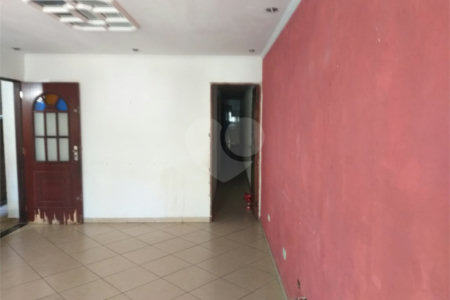 Sobrado à venda com 3 quartos, sendo 1 suíte, em Jardim Cruz do Corisco, São Paulo, SP