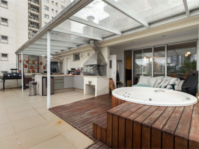 Apartamento à venda com 2 quartos, sendo 1 suíte,  em Campo Belo, São Paulo, SP