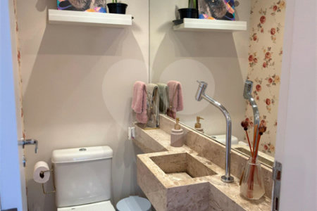 Apartamento à venda com 2 suítes em Jardim Londrina, São Paulo, SP