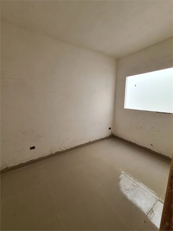 Sobrado à venda com 3 quartos, sendo 1 suíte, em Vila Gomes, São Paulo, SP