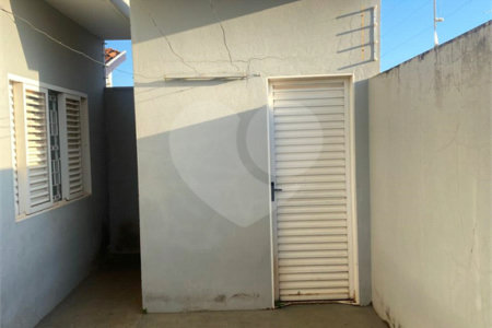Casa Térrea à venda com 3 quartos, sendo 1 suíte, em Jardim Maria Luiza, Araraquara, SP