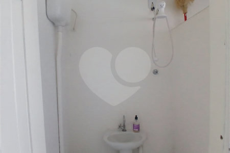 Casa à venda com 3 quartos, sendo 1 suíte,  em Recreio Maristela, Atibaia, SP