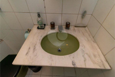 Casa à venda com 8 quartos, sendo 2 suítes, em Indianópolis, São Paulo, SP