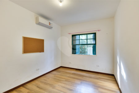 Casa para alugar com 5 quartos, sendo 3 suítes,  em Chácara Monte Alegre, São Paulo, SP