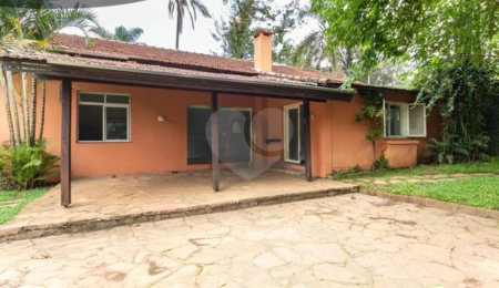 Casa à venda com 3 quartos, sendo 1 suíte,  em Alto da Boa Vista, São Paulo, SP