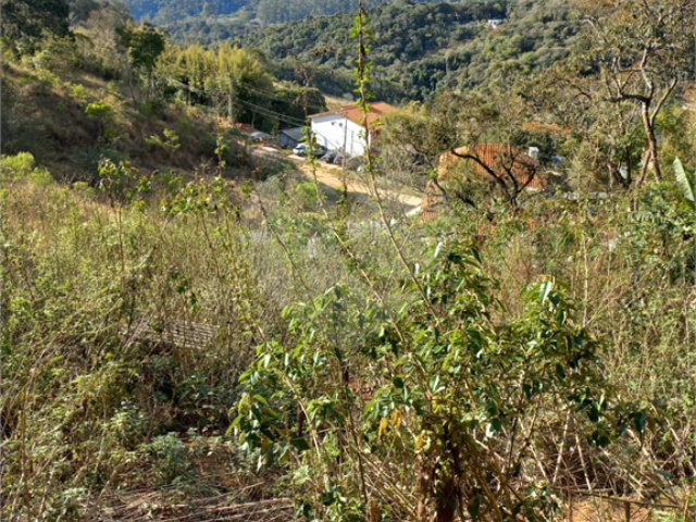 Terreno à venda no condomínio Loteamento Altos da Cantareira, Mairiporã - SP