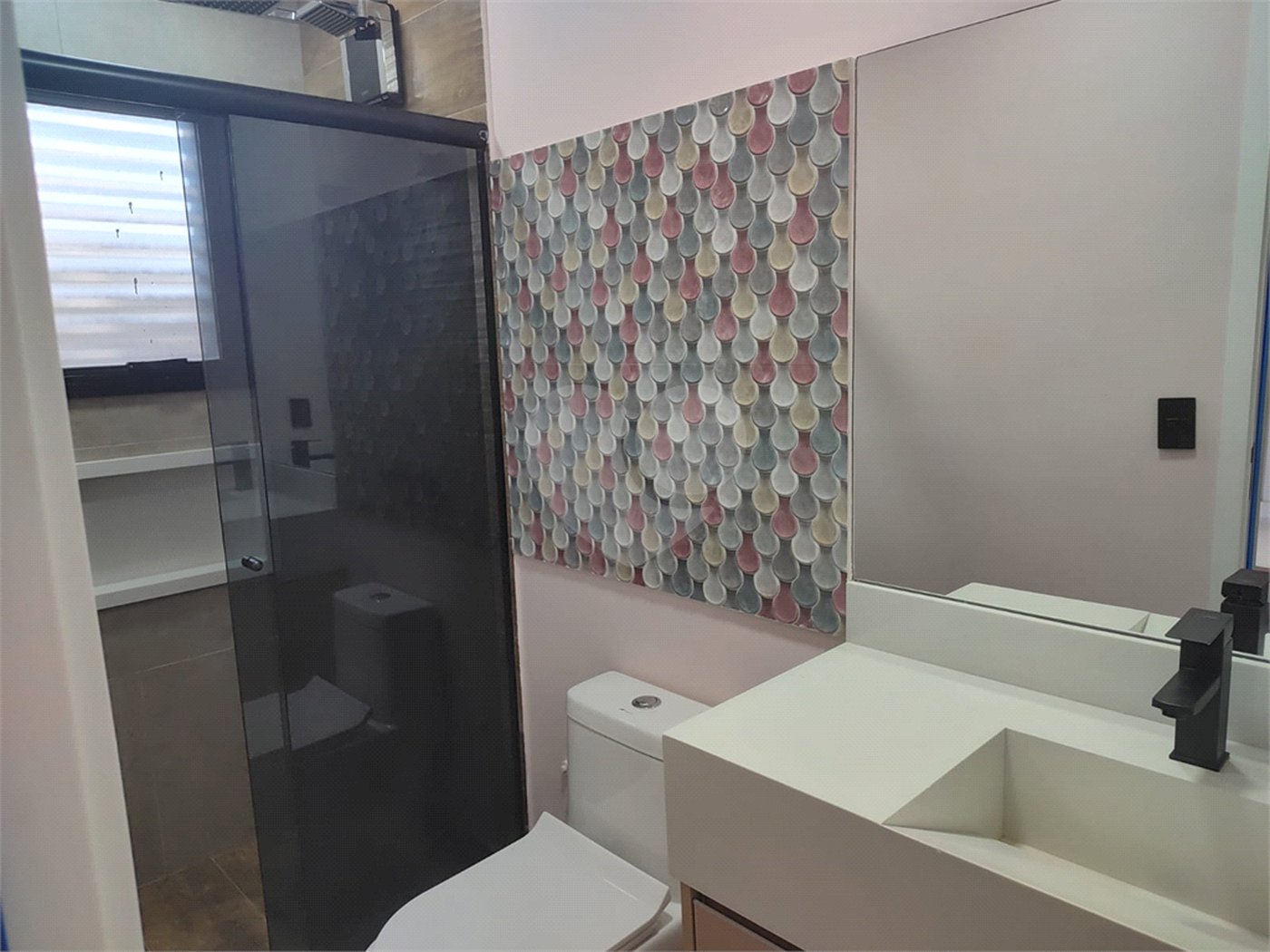 Casa à venda com 2 suítes no condomínio Vue 26, Atibaia - SP