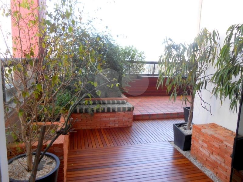 Apartamento à venda com 4 suítes em Vila Suzana, São Paulo, SP