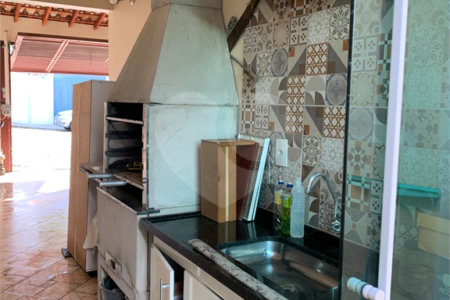 Casa à venda com 2 quartos, sendo 1 suíte, em Vila Progresso, Salto, SP