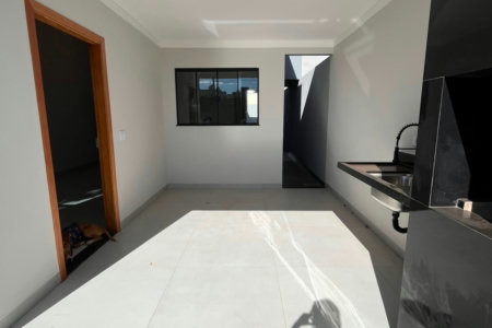 Casa à venda com 3 quartos, sendo 1 suíte,  em Bela Vista da Lagoa, Três Lagoas, MS