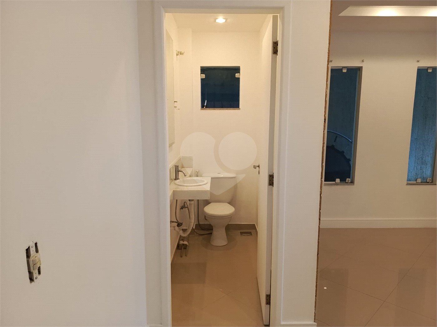 Casa à venda com 3 quartos, sendo 1 suíte, no condomínio Paraíso Classe A, Rio de Janeiro - RJ
