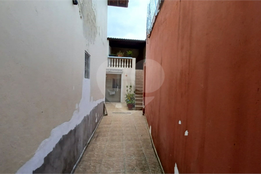 Sobrado à venda com 3 quartos, sendo 1 suíte, em Tremembé, São Paulo, SP