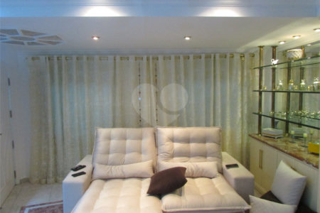 Casa à venda com 3 suítes em Vila Rosália, Guarulhos, SP