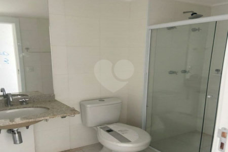 Apartamento à venda com 3 quartos, sendo 1 suíte, em Vila Santa Catarina, São Paulo, SP