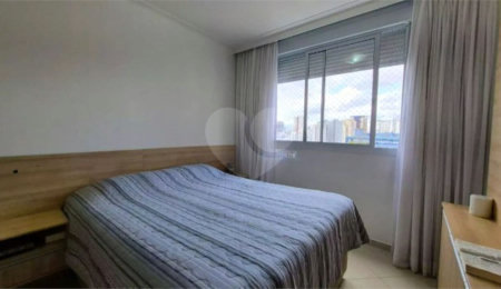 Apartamento à venda com 3 quartos, sendo 1 suíte,  em Mooca, São Paulo, SP