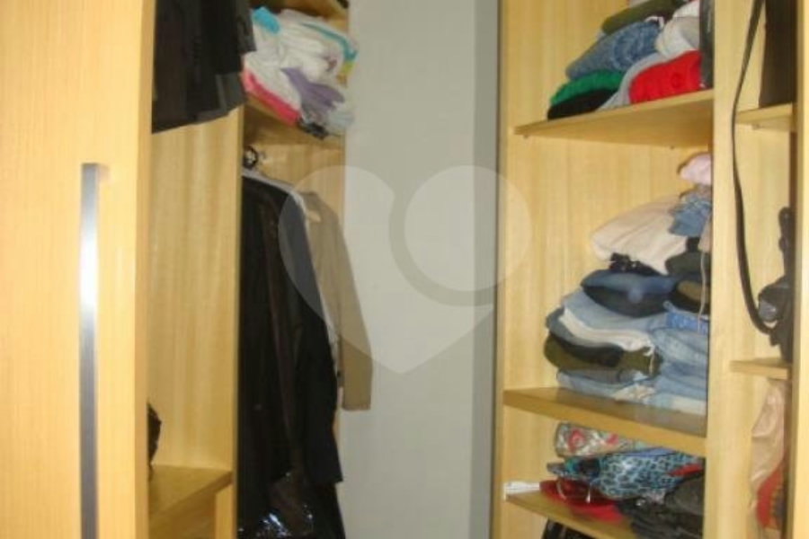 Sobrado à venda com 2 suítes em Tremembé, São Paulo, SP