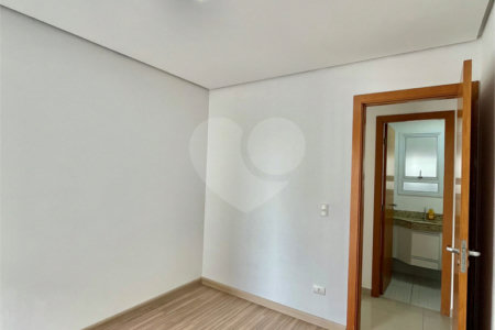 Apartamento para alugar com 3 quartos, sendo 1 suíte, no Centro, São Bernardo do Campo, SP