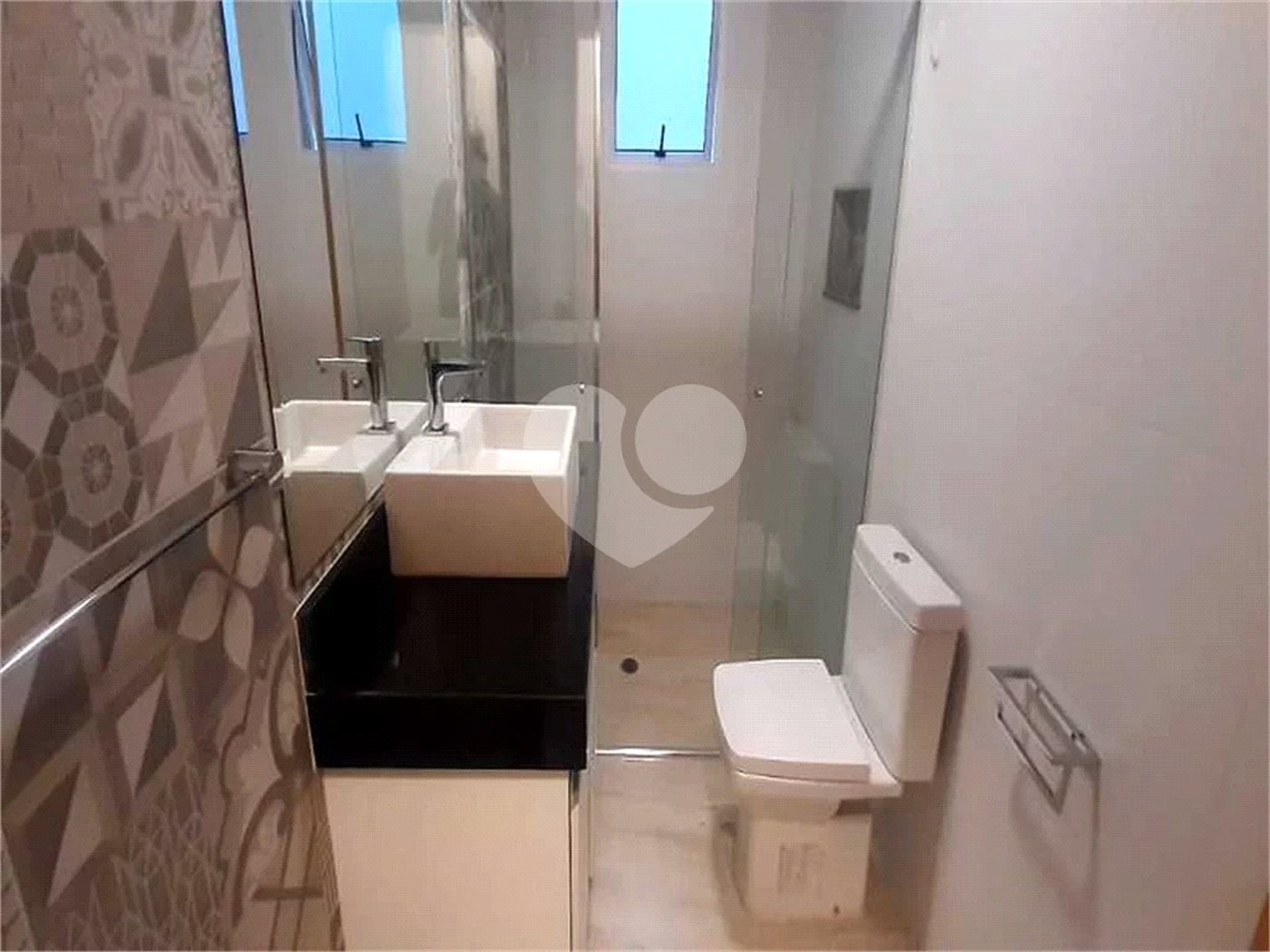 Casa à venda com 3 quartos, sendo 1 suíte, no condomínio Jardim da Montanha I, Mairiporã - SP