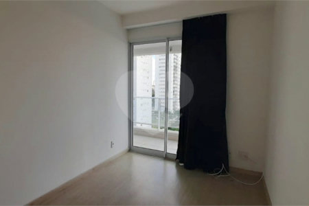 Apartamento à venda com 2 quartos em Vila Anastácio, São Paulo, SP