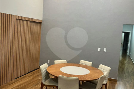 Casa à venda com 3 quartos, sendo 1 suíte, no condomínio Residencial Evidências, Indaiatuba - SP