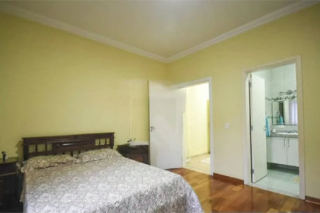 Casa à venda com 5 suítes em Jardim Londrina, São Paulo, SP
