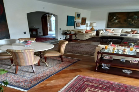 Casa à venda com 5 quartos, sendo 2 suítes,  em Jardim Guedala, São Paulo, SP