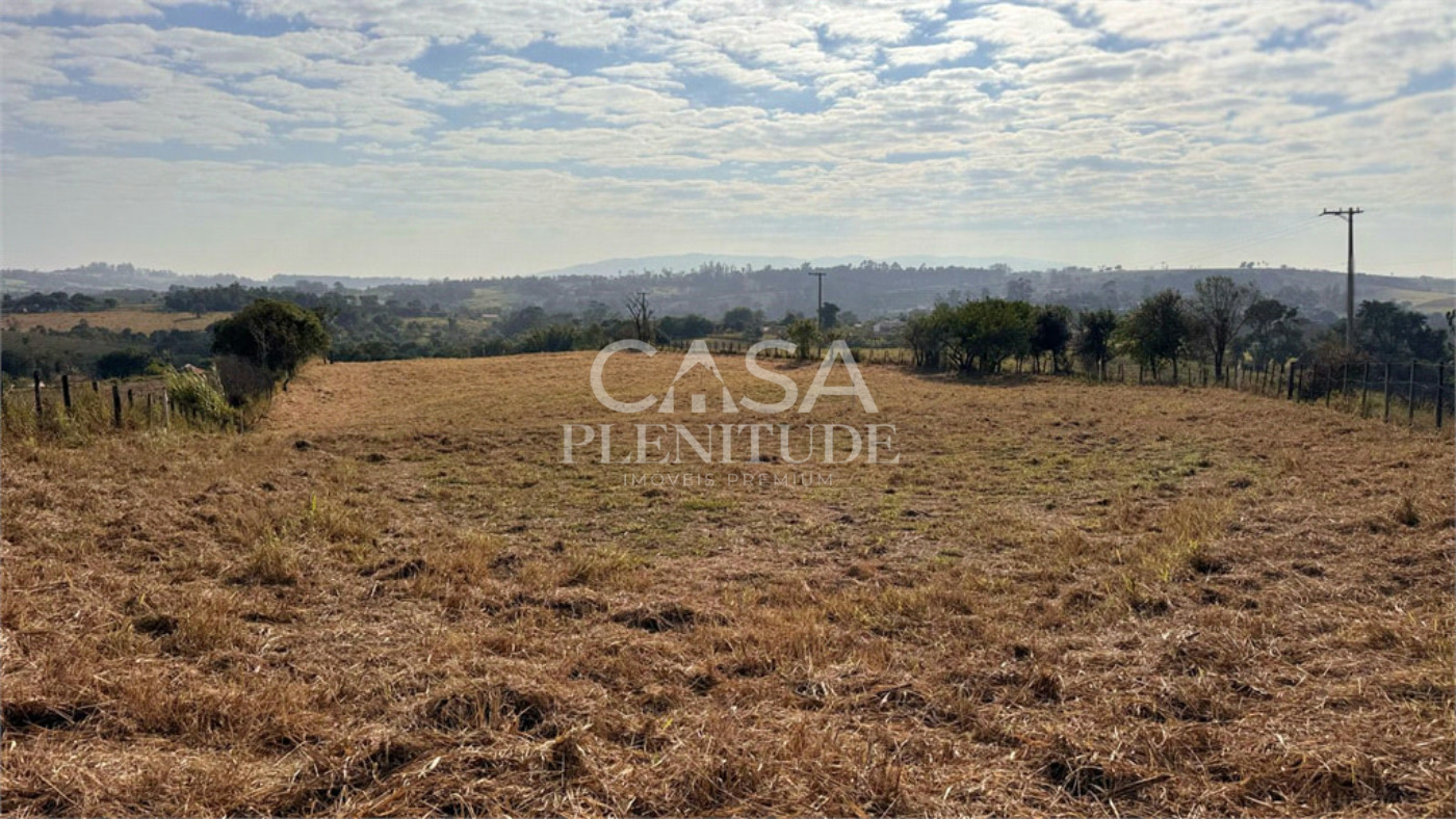 Chácara à venda no Centro, Araçoiaba da Serra, SP