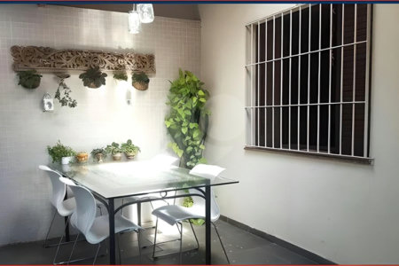 Casa à venda com 4 quartos, sendo 1 suíte, em Jardim Monte Kemel, São Paulo, SP