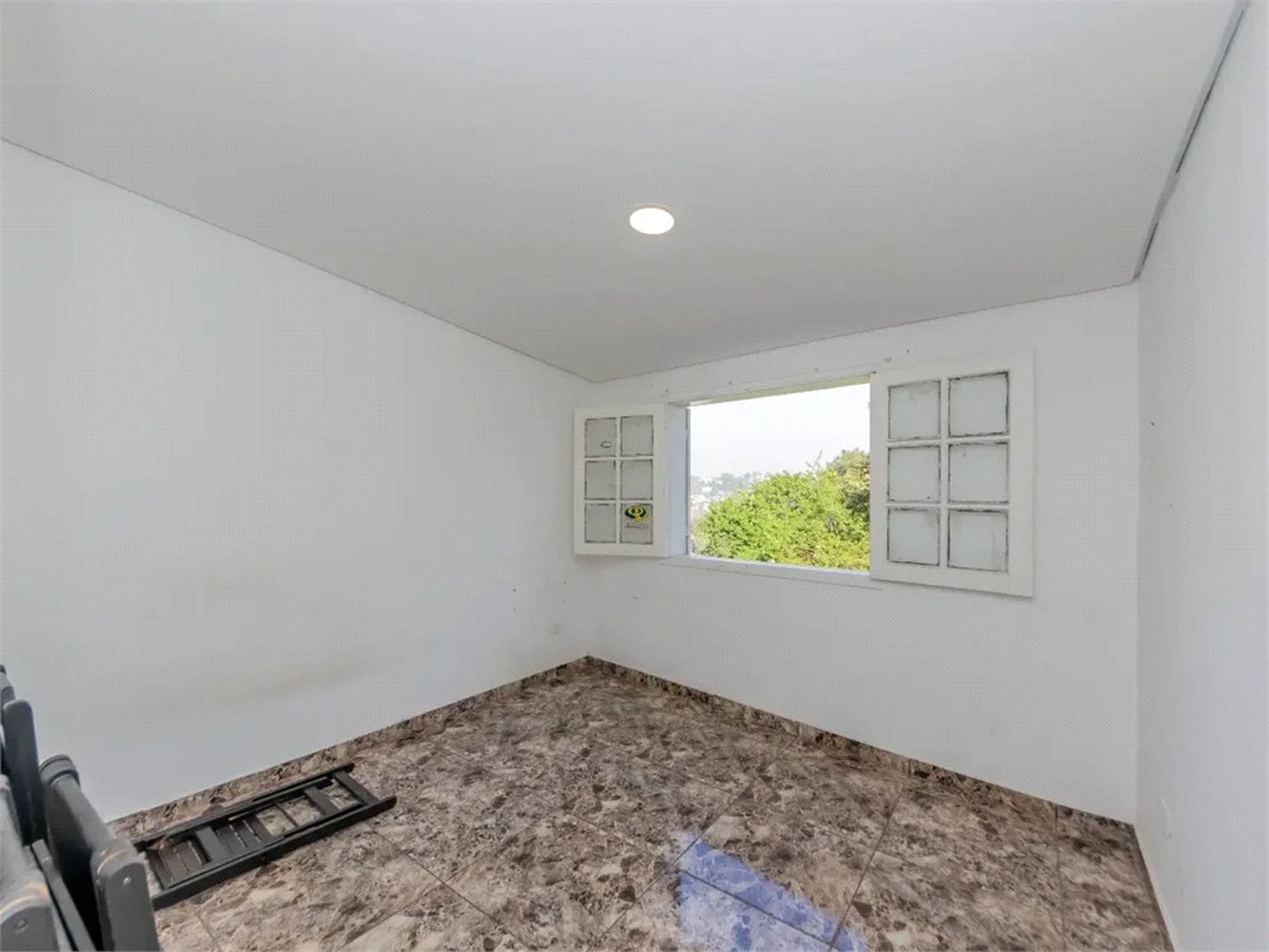 Casa à venda ou para alugar com 5 quartos, sendo 3 suítes, em Chácara Pavoeiro, Cotia, SP