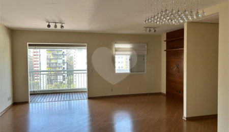 Apartamento à venda com 2 quartos, sendo 1 suíte,  em Vila Andrade, São Paulo, SP