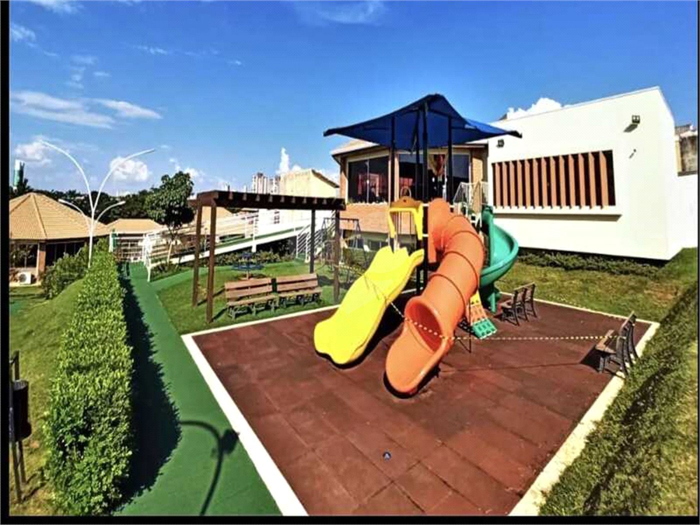 Terreno à venda no condomínio Residencial Maria Dulci, Indaiatuba - SP