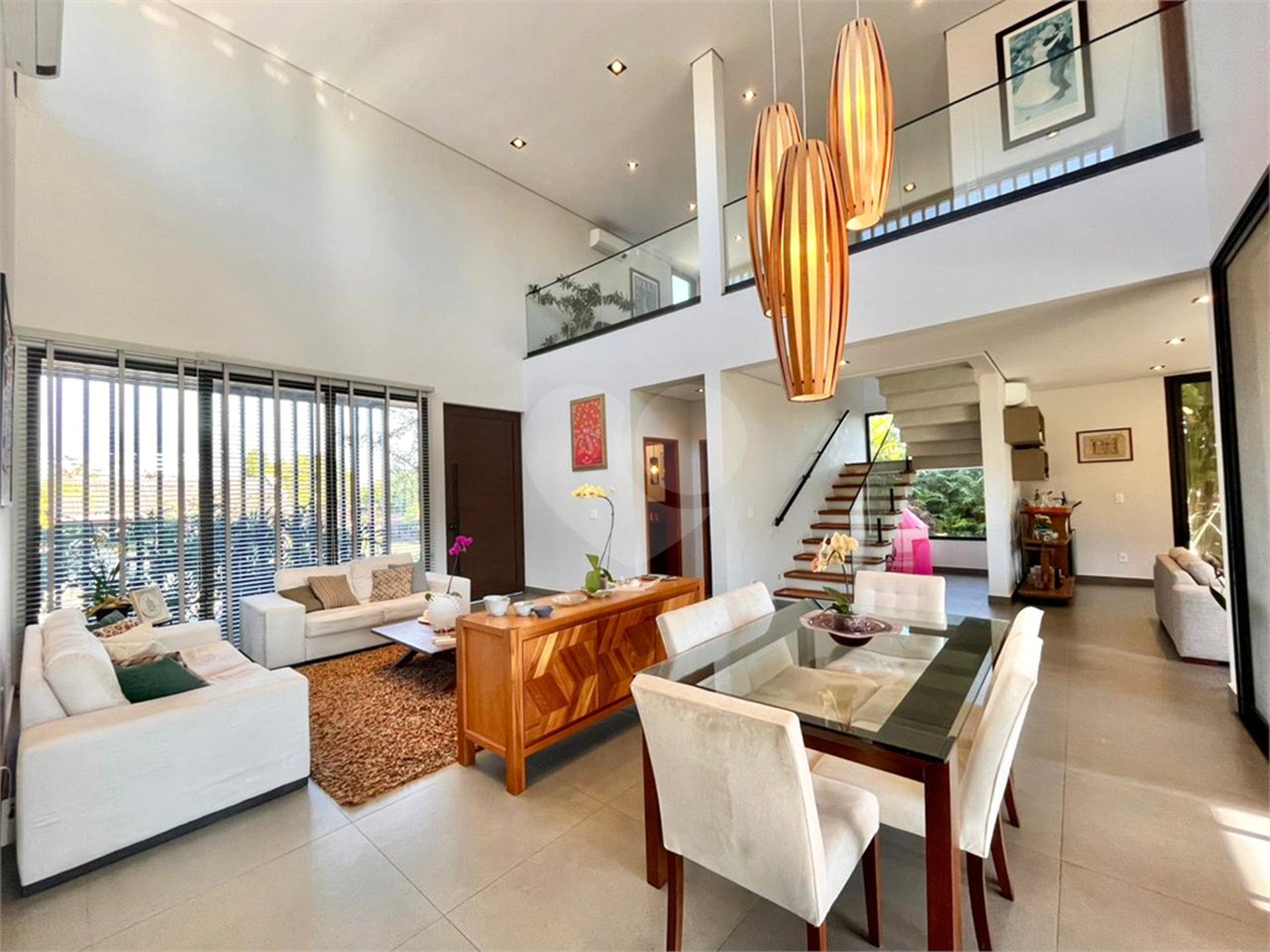 Casa à venda com 4 suítes no condomínio Fazenda Imperial, Sorocaba - SP